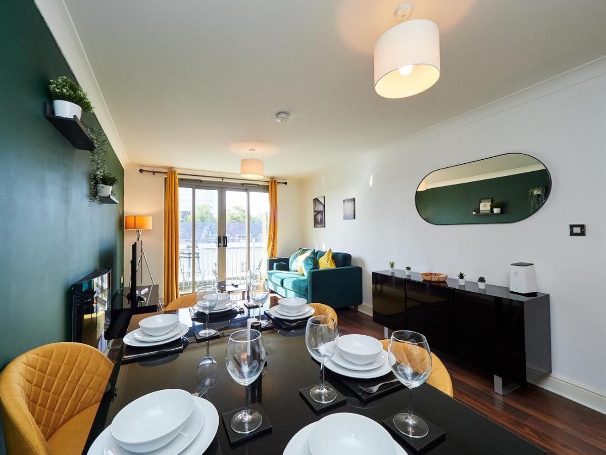Emerald Suite: Two-story Duplex In Centre Apartment Birmingham