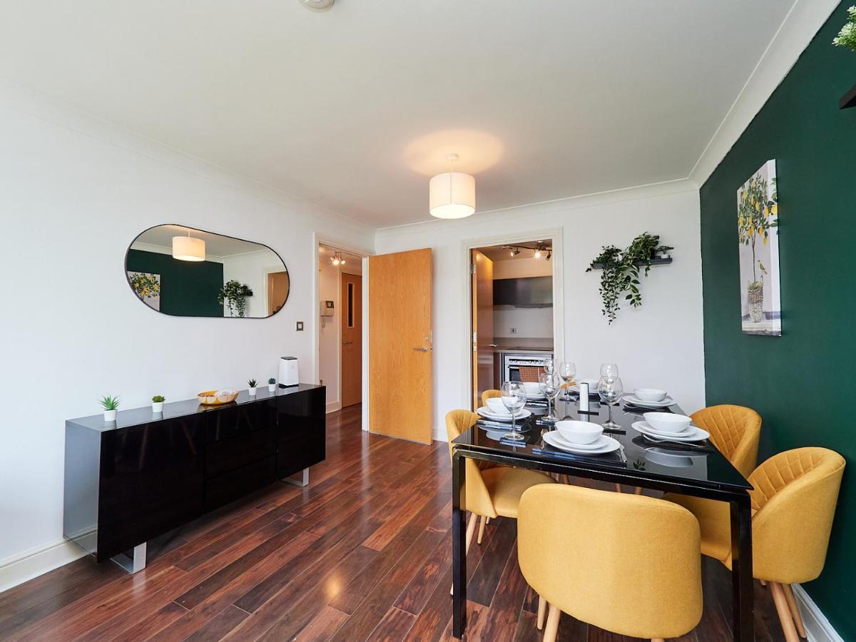 Emerald Suite: Two-story Duplex In Centre