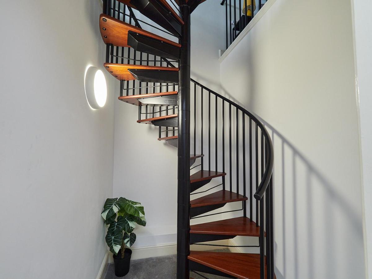 Apartment Emerald Suite: Two-story Duplex In Centre Birmingham